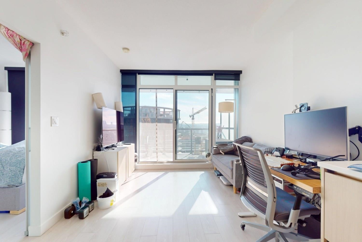 Family Room Photo of 1512 4730 Lougheed Highway, Burnaby, BC