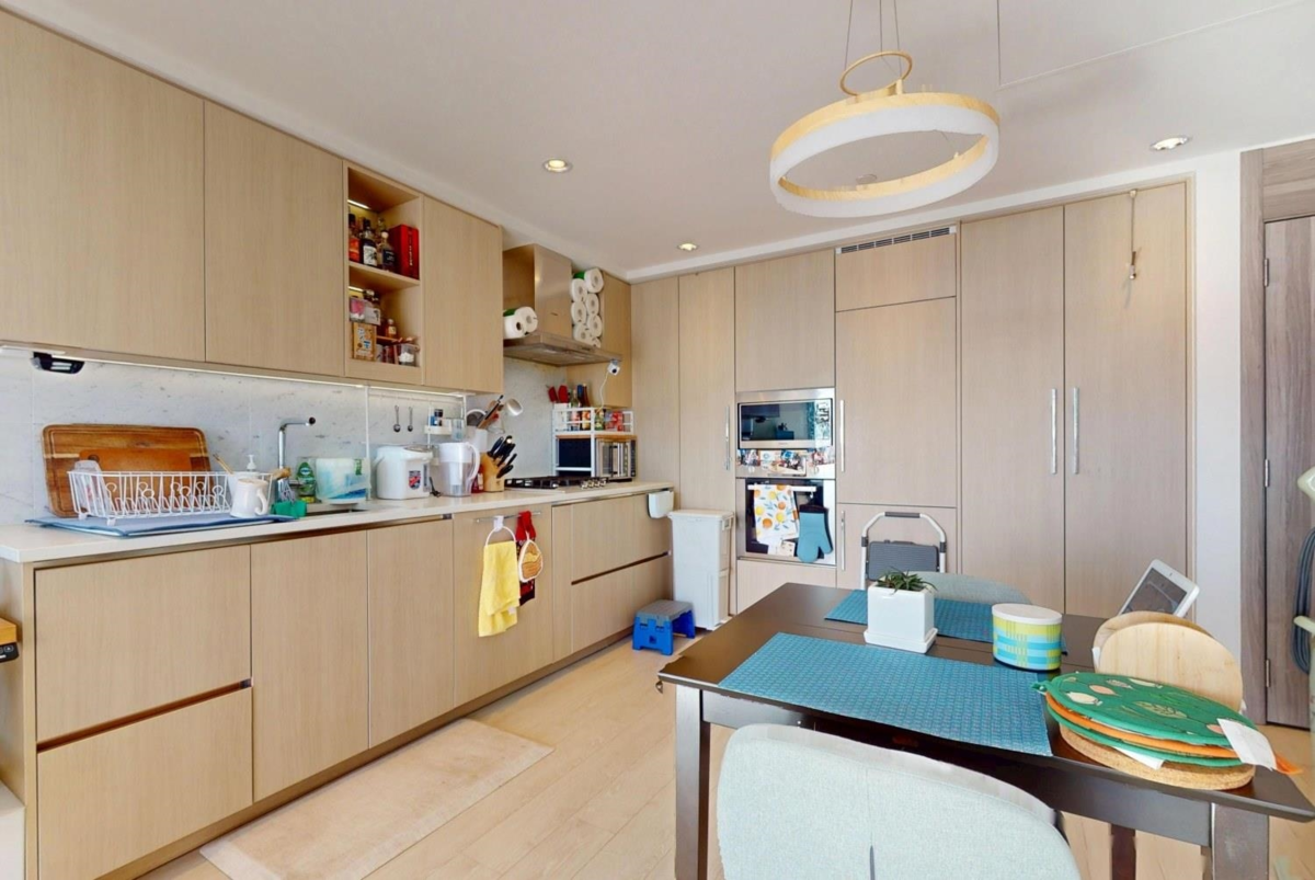 Primary Bedroom Photo of 1512 4730 Lougheed Highway, Burnaby, BC