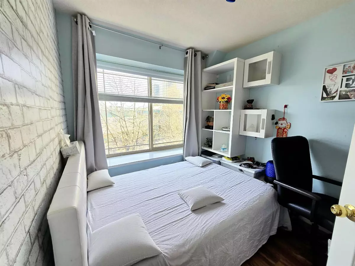 Breakfast Nook Photo of 406 1145 Heffley Crescent, Coquitlam, BC