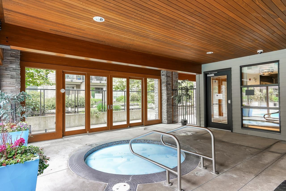 Garden / Landscaping Photo of 233 6628 120 Street, Surrey, BC