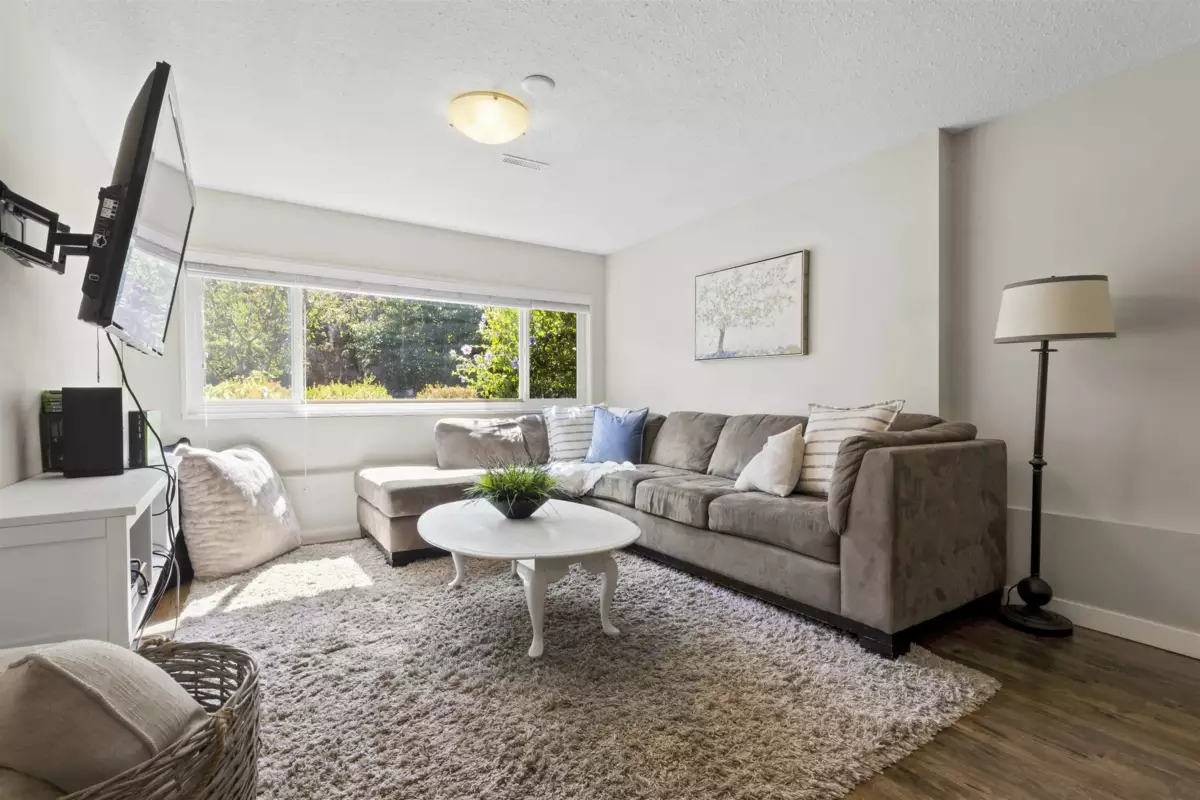 Office / Den Photo of 19745 38a Avenue, Langley, BC