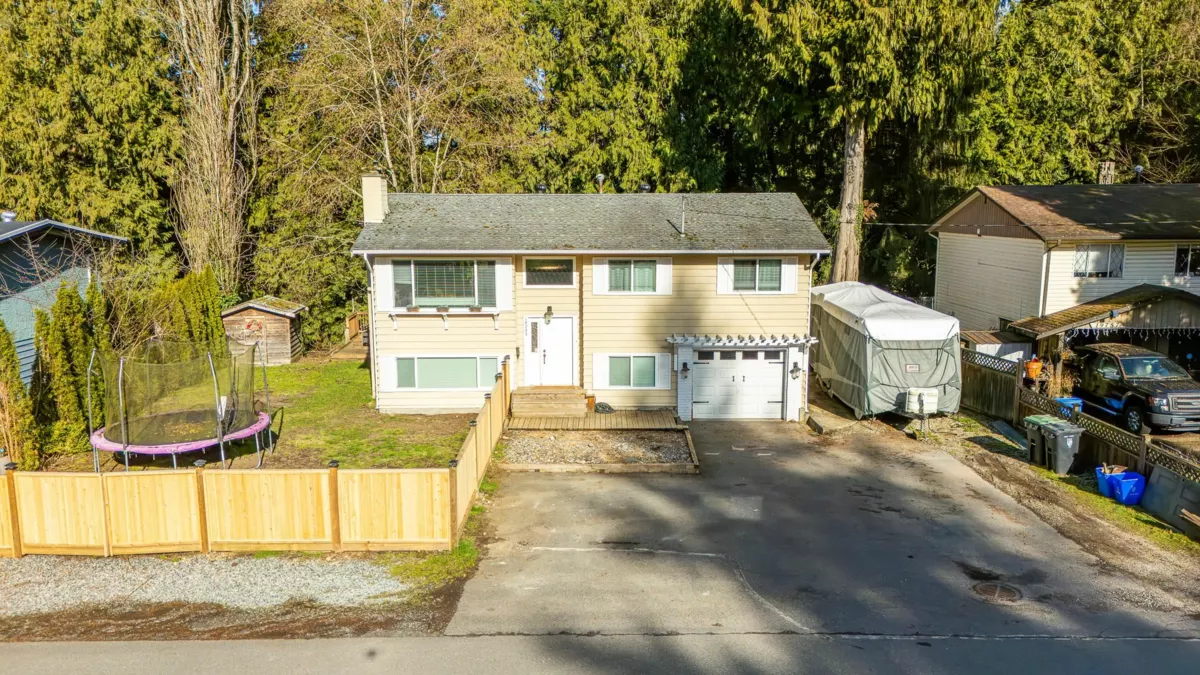 Playground / Recreational Area Near 19745 38a Avenue, Langley, BC