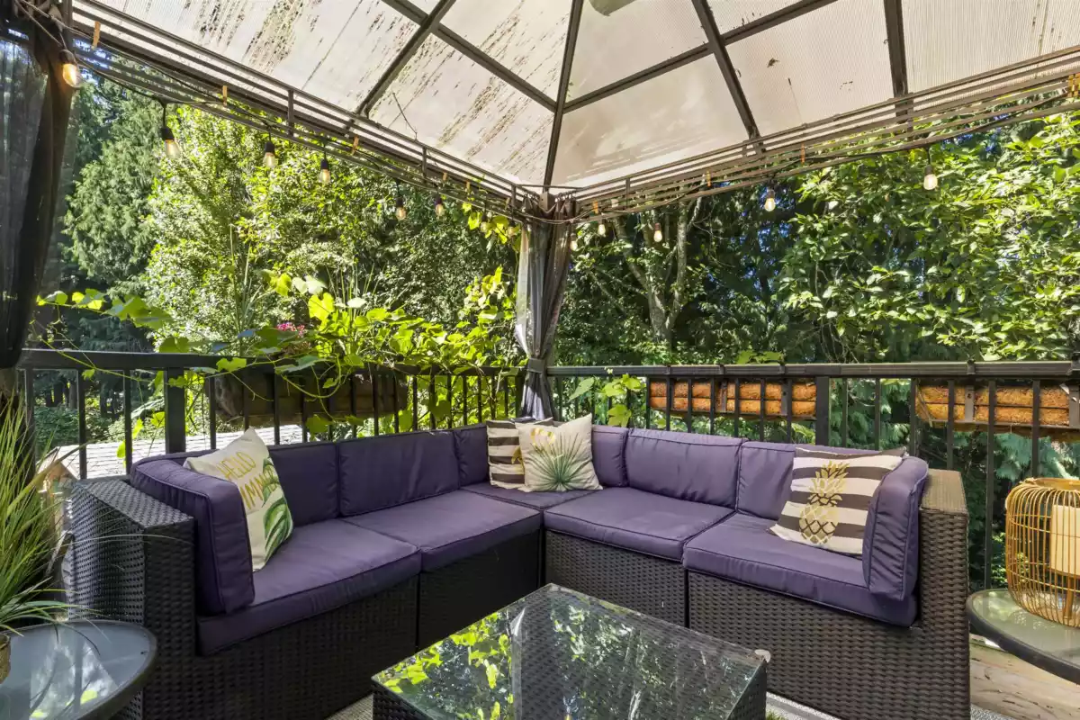 Powder Room Photo of 19745 38a Avenue, Langley, BC