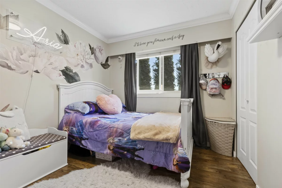 Primary Bathroom Photo of 19745 38a Avenue, Langley, BC