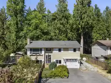 Hot Tub / Spa Photo of 19745 38a Avenue, Langley, BC