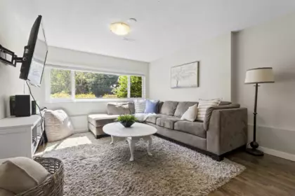 Office / Den Photo of 19745 38a Avenue, Langley, BC