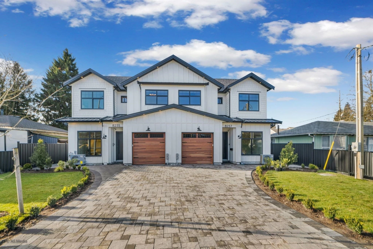 Fitness Center Photo Near 8237 110 Street, Delta, BC