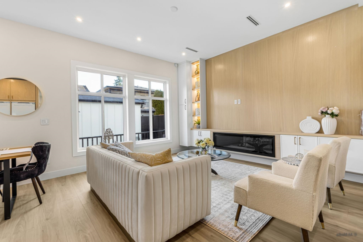 Kitchen Island Photo of 8237 110 Street, Delta, BC