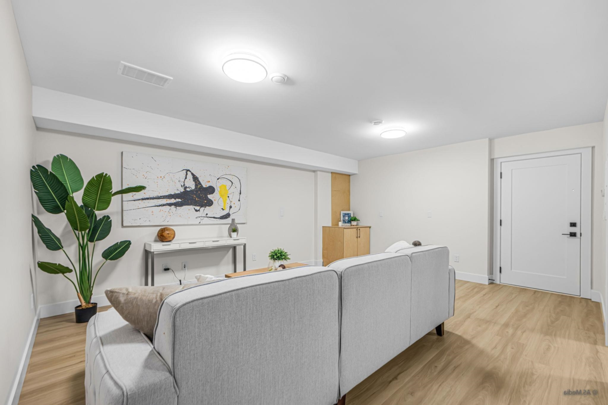 Outdoor Deck Photo of 8237 110 Street, Delta, BC