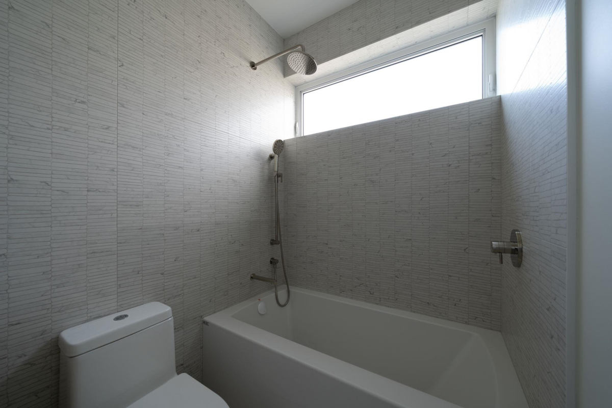 Basement Recreation Room Photo of 2 864 E 16th Avenue, Vancouver, BC