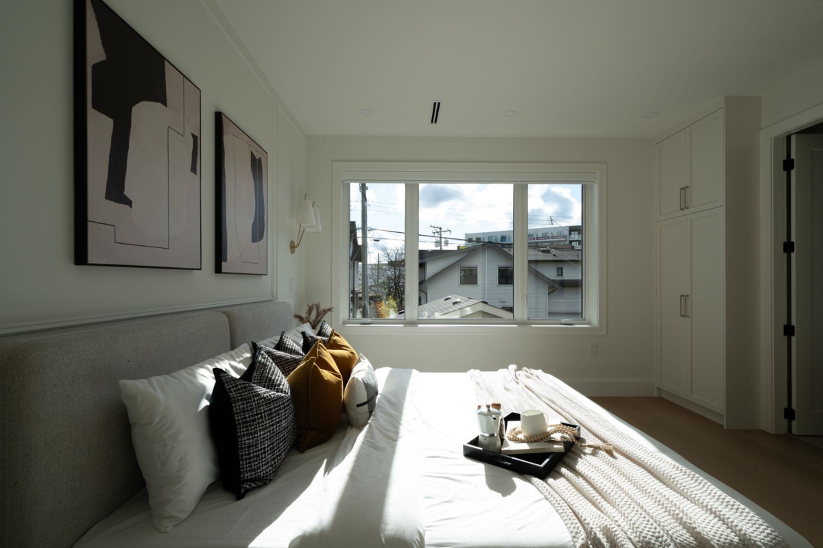 Bedroom 4 Photo of 2 864 E 16th Avenue, Vancouver, BC