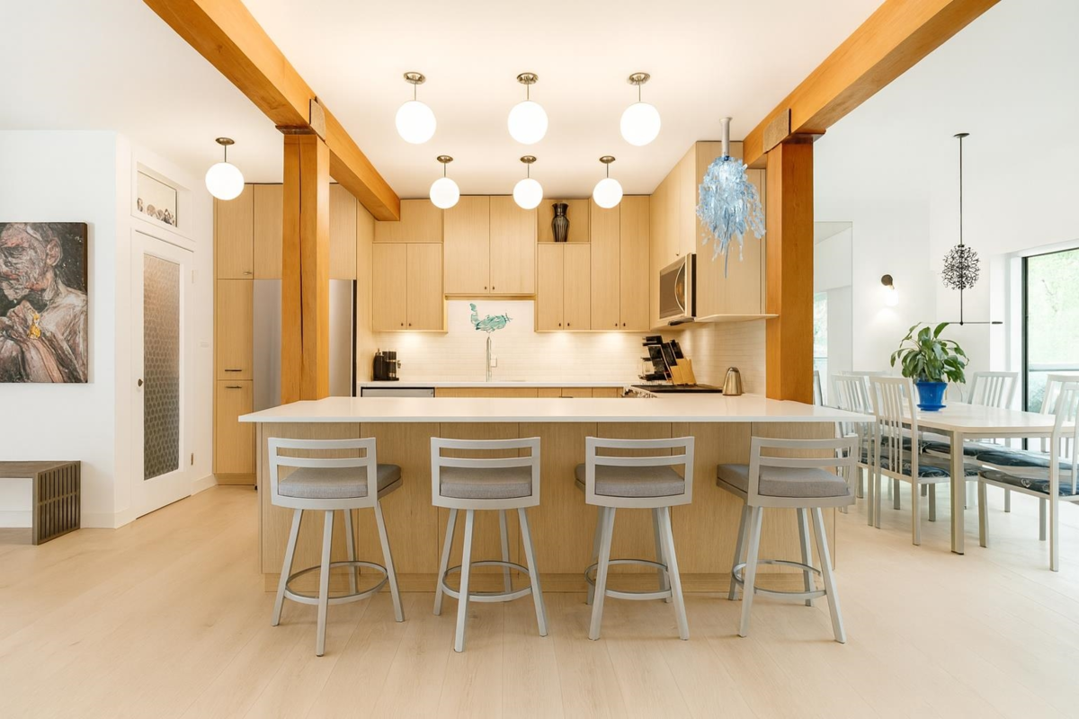 Front Yard Photo of 202 1535 Nelson Street, Vancouver, BC