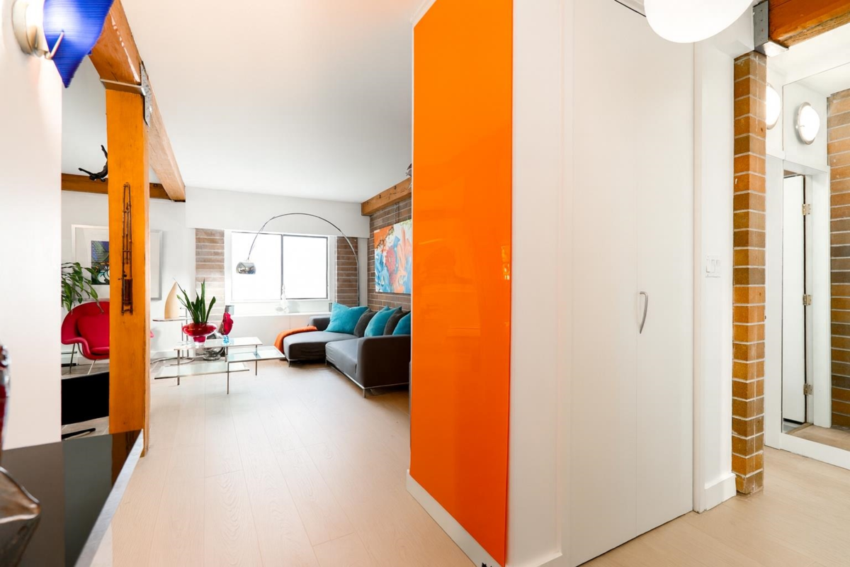 Hot Tub / Spa Photo of 202 1535 Nelson Street, Vancouver, BC