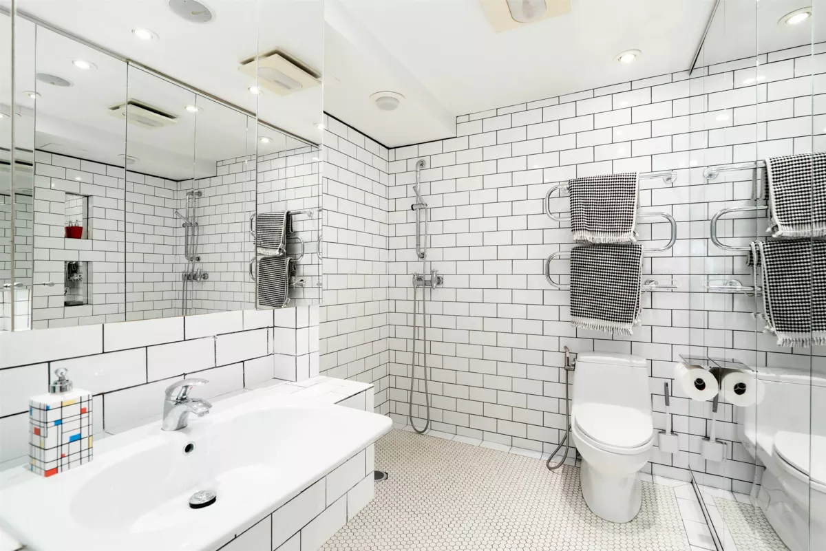 Outdoor Deck Photo of 202 1535 Nelson Street, Vancouver, BC