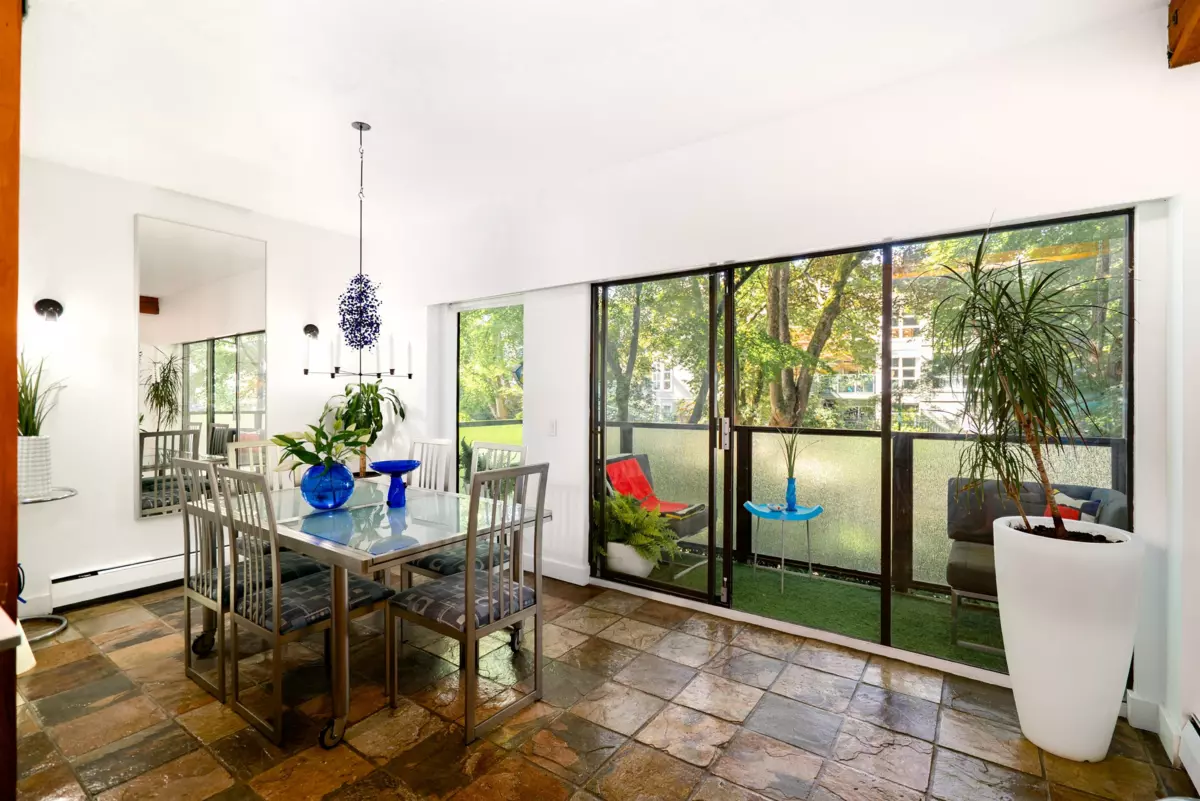 Powder Room Photo of 202 1535 Nelson Street, Vancouver, BC