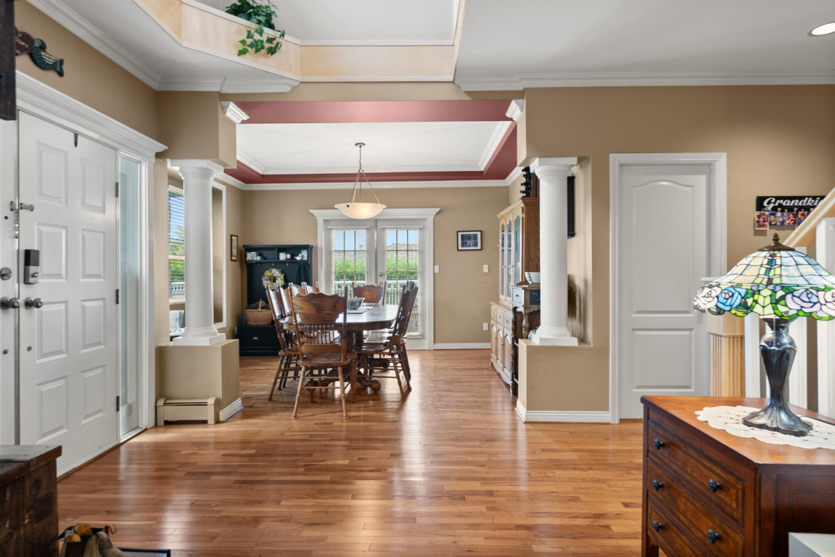 Family Room Photo of 330 Rosehill Wynd, Delta, BC