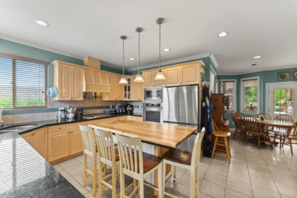 Breakfast Nook Photo of 330 Rosehill Wynd, Delta, BC