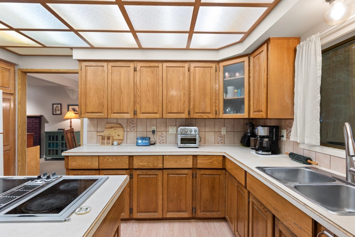 Bedroom 3 Photo of 34660 Walker Crescent, Abbotsford, BC