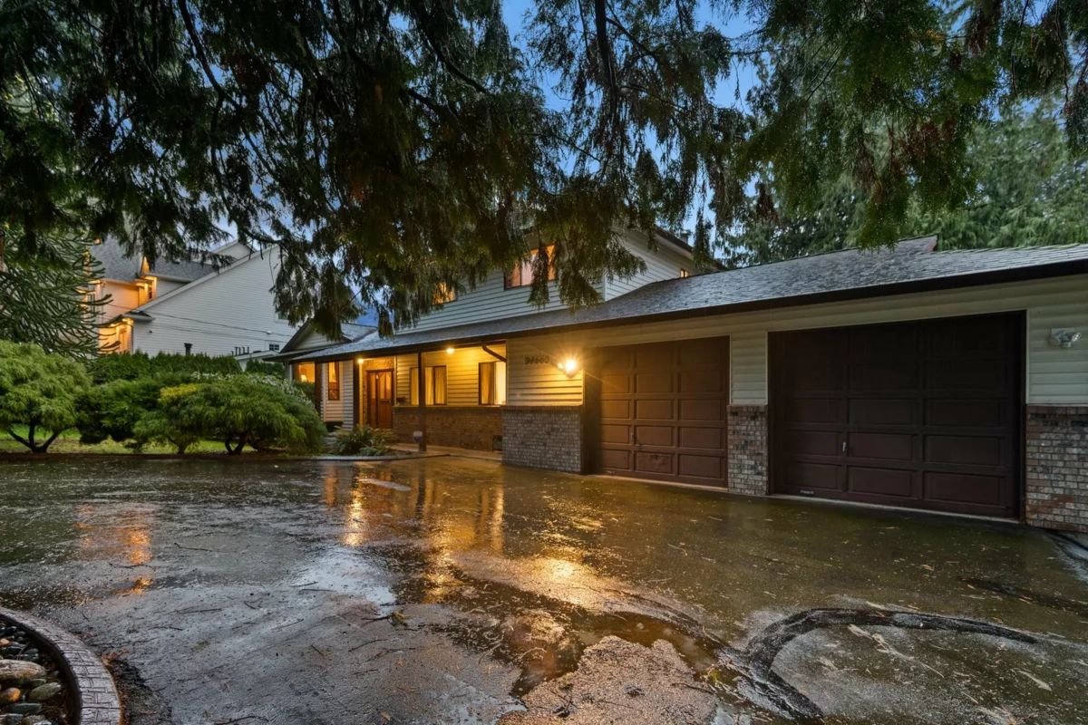 Exterior Rear Photo of 34660 Walker Crescent, Abbotsford, BC