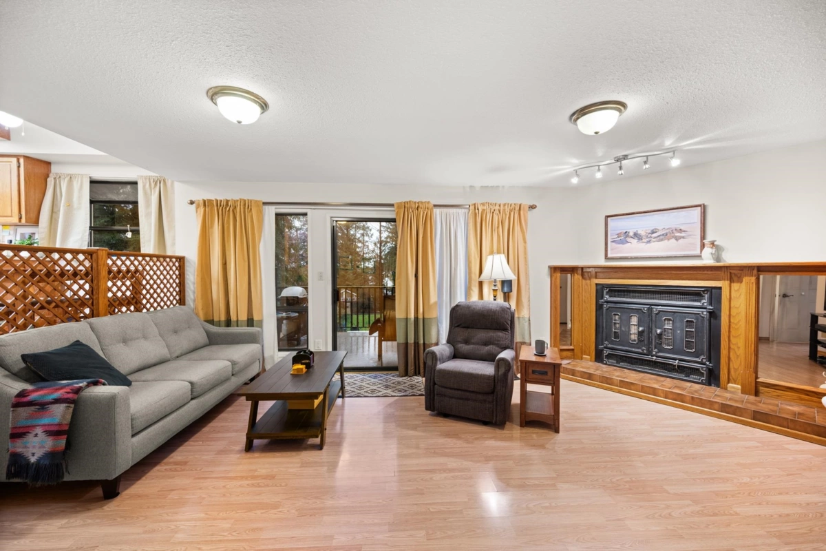 Loft / Bonus Room Photo of 34660 Walker Crescent, Abbotsford, BC