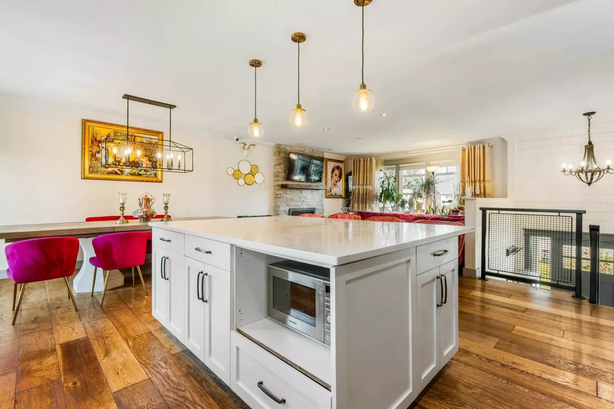 Guest Bathroom Photo of 10125 Shamrock Drive, Chilliwack, BC