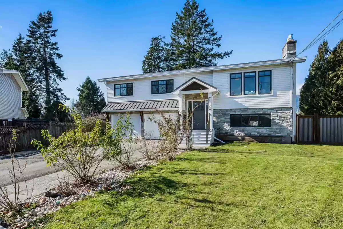 Kitchen Photo of 10125 Shamrock Drive, Chilliwack, BC