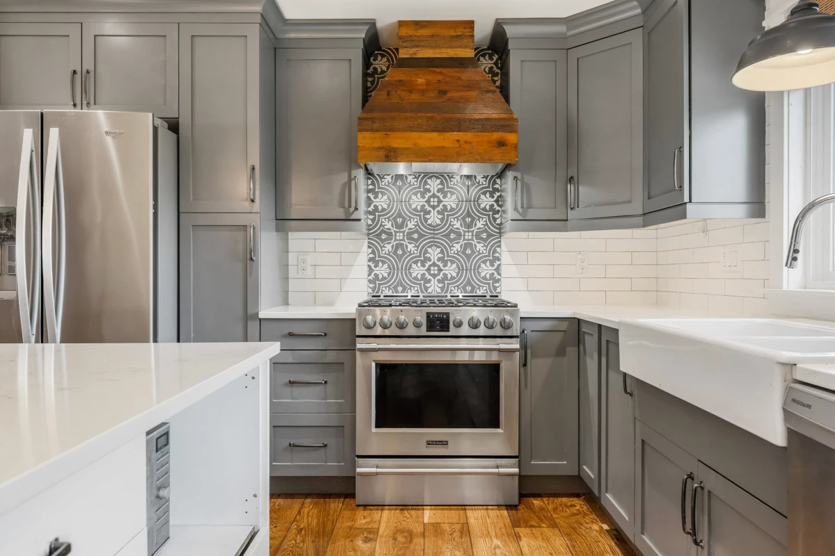 Living Room Photo of 10125 Shamrock Drive, Chilliwack, BC