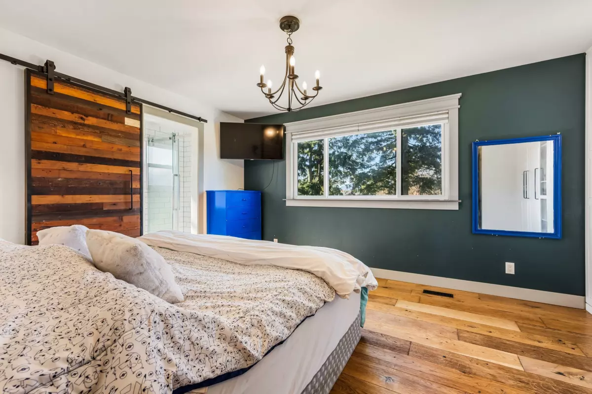 Powder Room Photo of 10125 Shamrock Drive, Chilliwack, BC