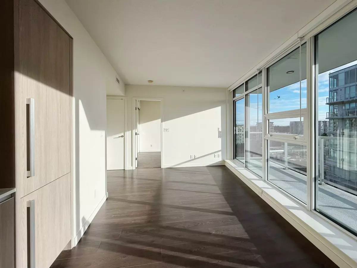 Kitchen Island Photo of 1301 6633 Buswell Street, Richmond, BC