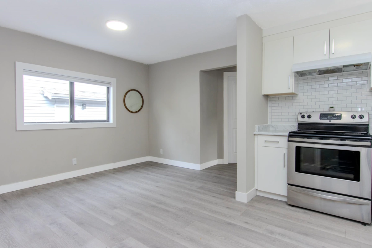 Breakfast Nook Photo of 39727 Government Road, Squamish, BC