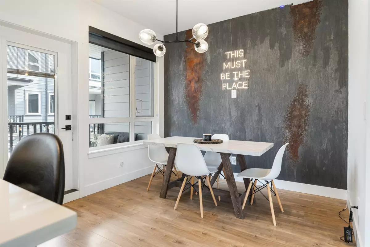 Walk-In Closet Photo of 8 11851 232 Street, Maple Ridge, BC