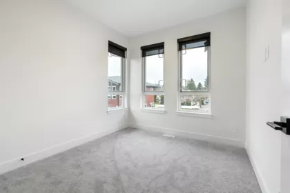 Entry Foyer Photo of 8 11851 232 Street, Maple Ridge, BC