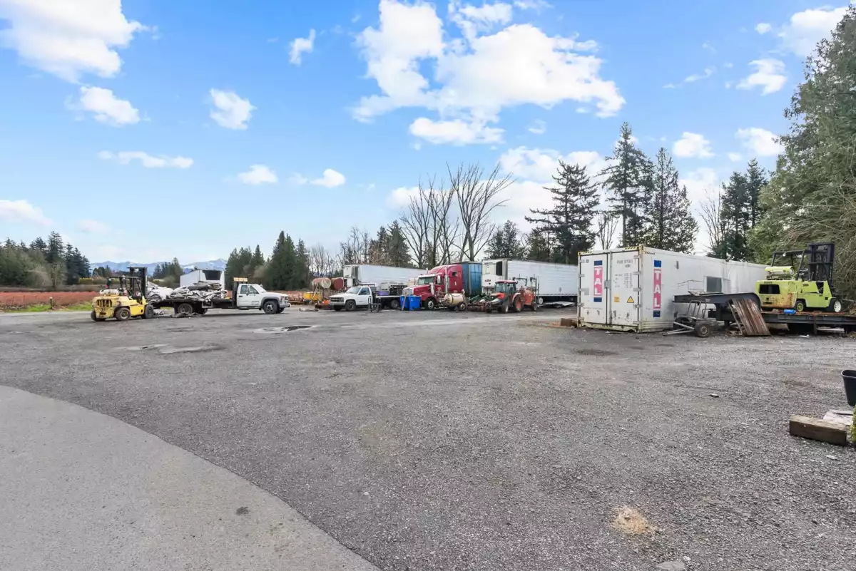 Backyard Photo of 1264 Mccallum Road, Abbotsford, BC