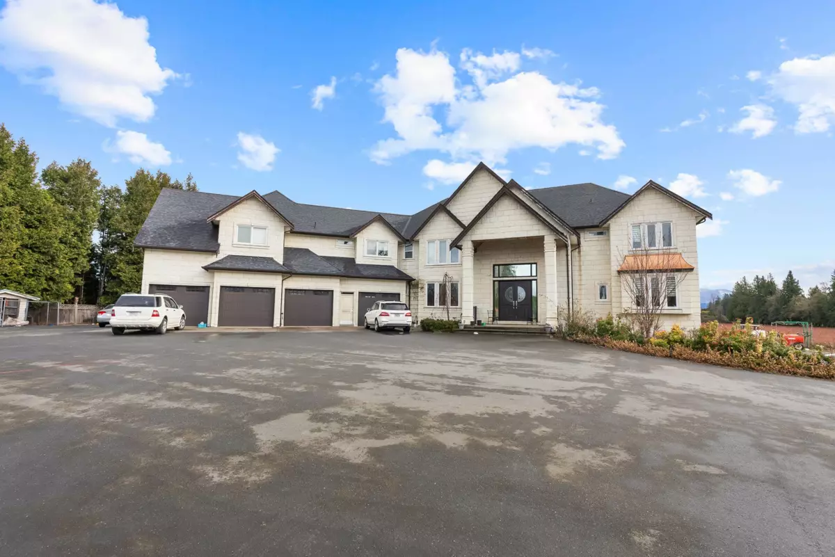 Entry Foyer Photo of 1264 Mccallum Road, Abbotsford, BC