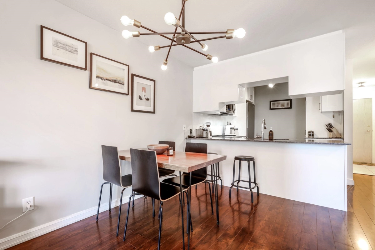 Kitchen Photo of 304 135 Eleventh Street, New Westminster, BC