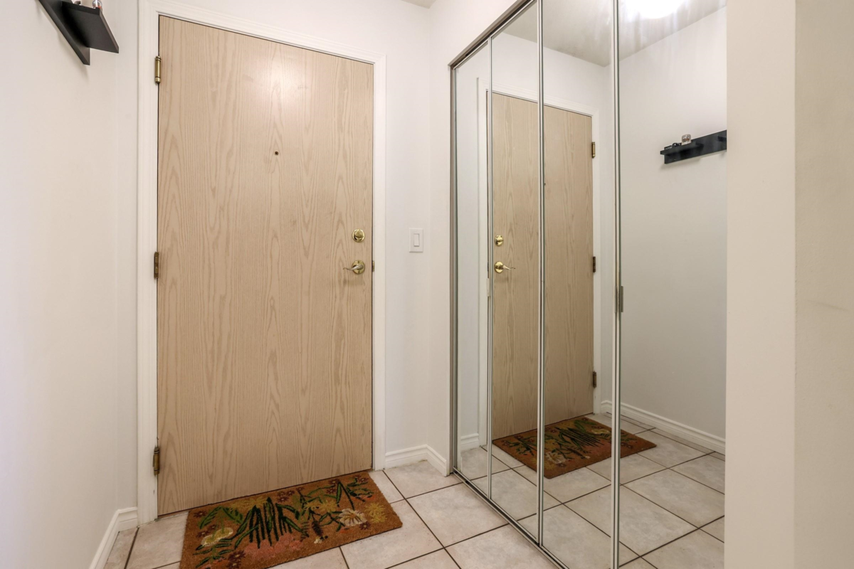 Office / Den Photo of 304 135 Eleventh Street, New Westminster, BC