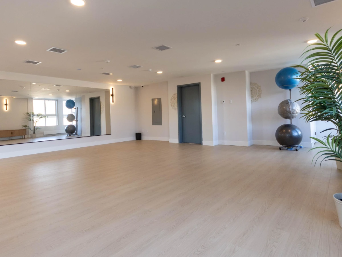 Hallway Photo of 114 13458 95 Avenue, Surrey, BC