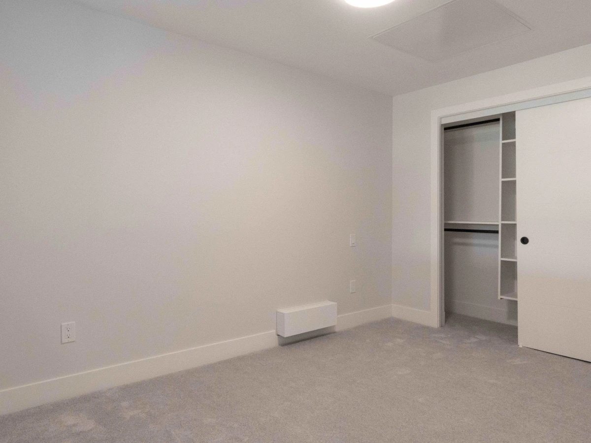 Kitchen Photo of 114 13458 95 Avenue, Surrey, BC