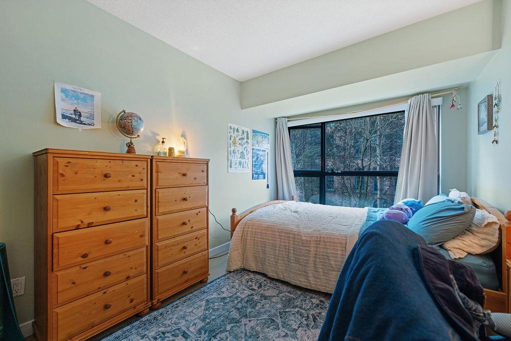 Entry Foyer Photo of 404 238 Alvin Narod Mews, Vancouver, BC