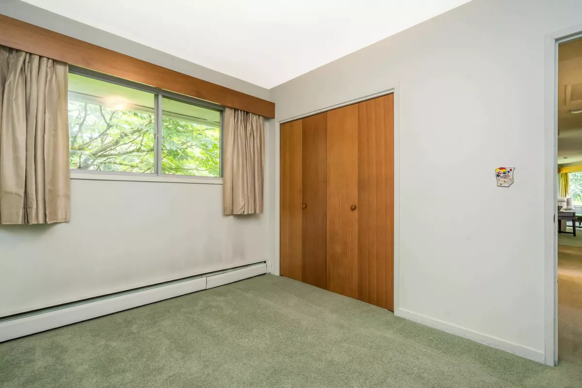 Loft / Bonus Room Photo of 15875 101a Avenue, Surrey, BC