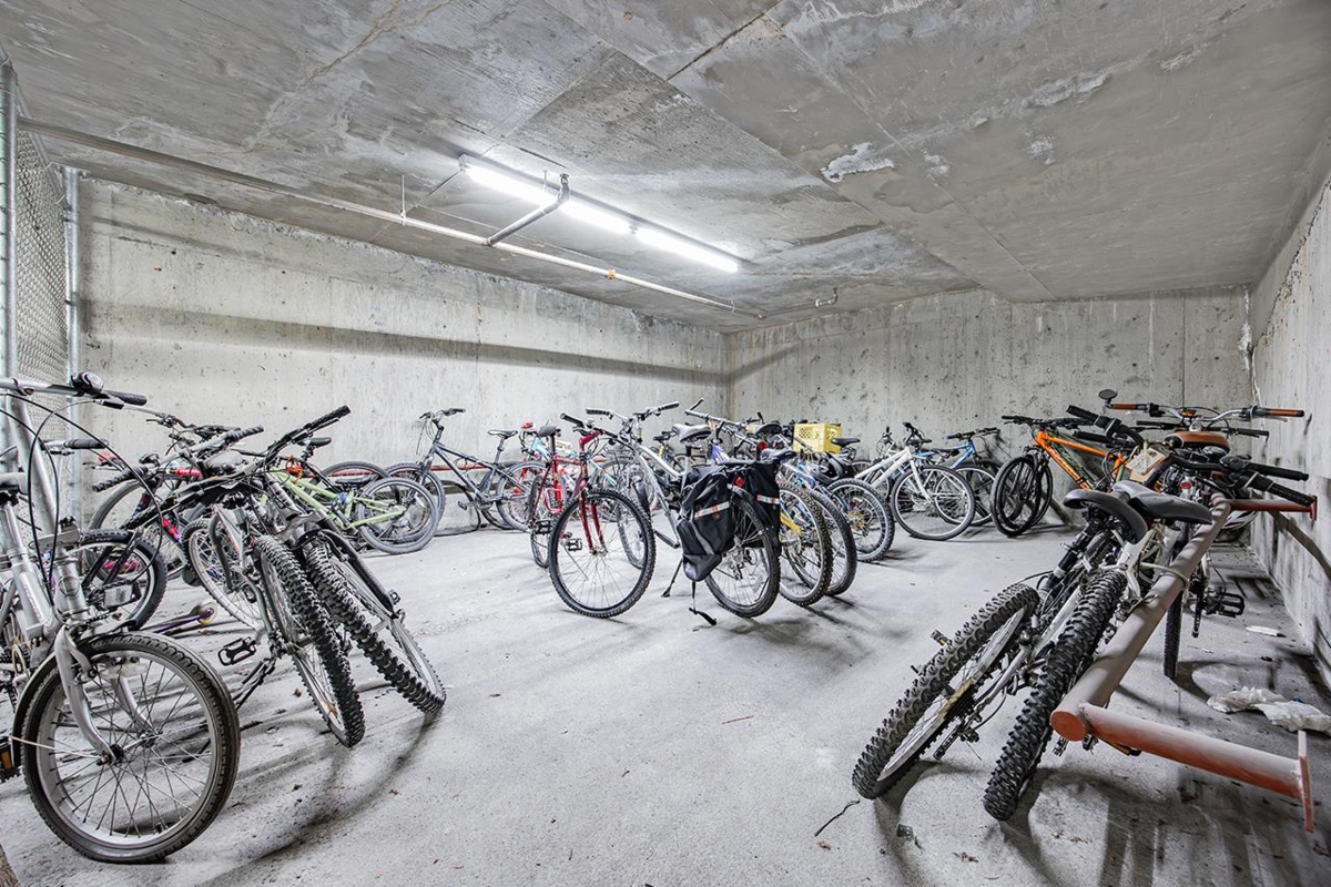 Hot Tub / Spa Photo of 207 3628 Rae Avenue, Vancouver, BC