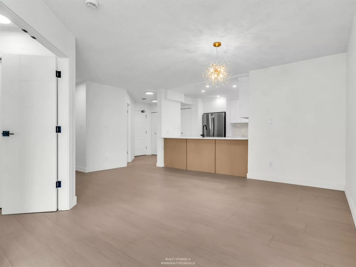 Breakfast Nook Photo of 1003 1135 Quayside Drive, New Westminster, BC