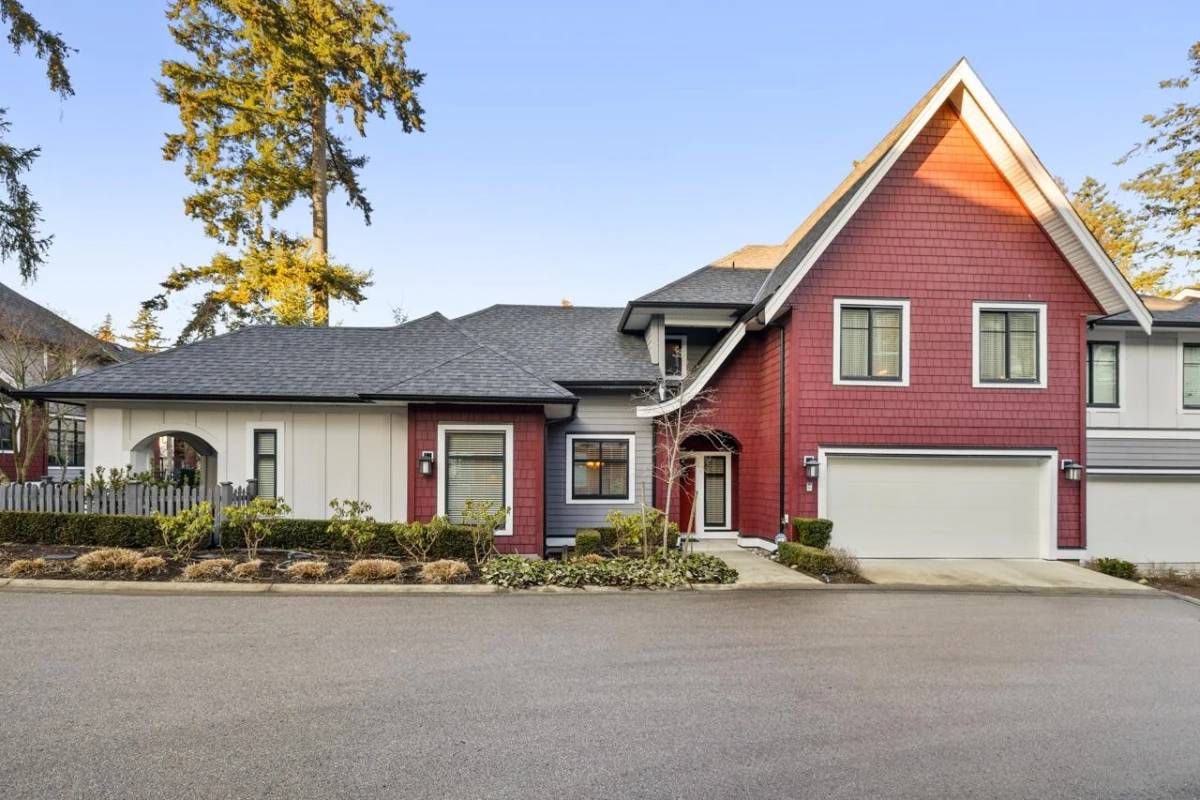 Swimming Pool Photo of 80 15677 28 Avenue, Surrey, BC