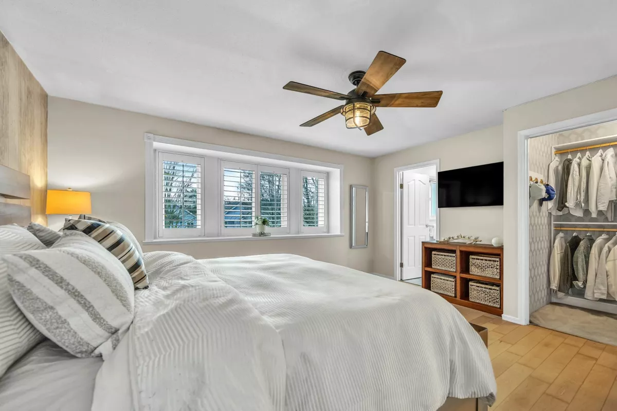 Basement Recreation Room Photo of 3539 Napier Street, Vancouver, BC