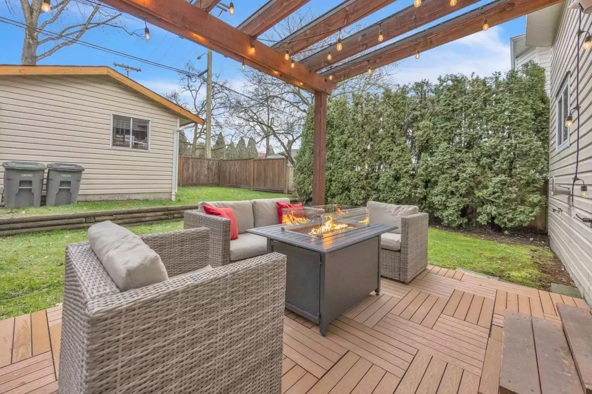 Garage Interior Photo of 3539 Napier Street, Vancouver, BC