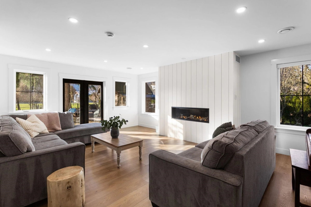 Basement Recreation Room Photo of 6341 Mccallum Road, Agassiz, BC