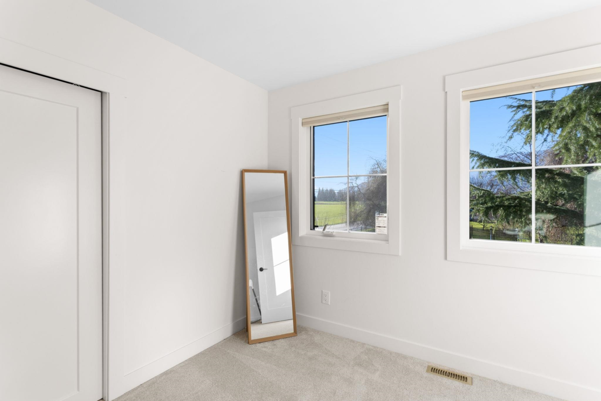 Guest Bathroom Photo of 6341 Mccallum Road, Agassiz, BC