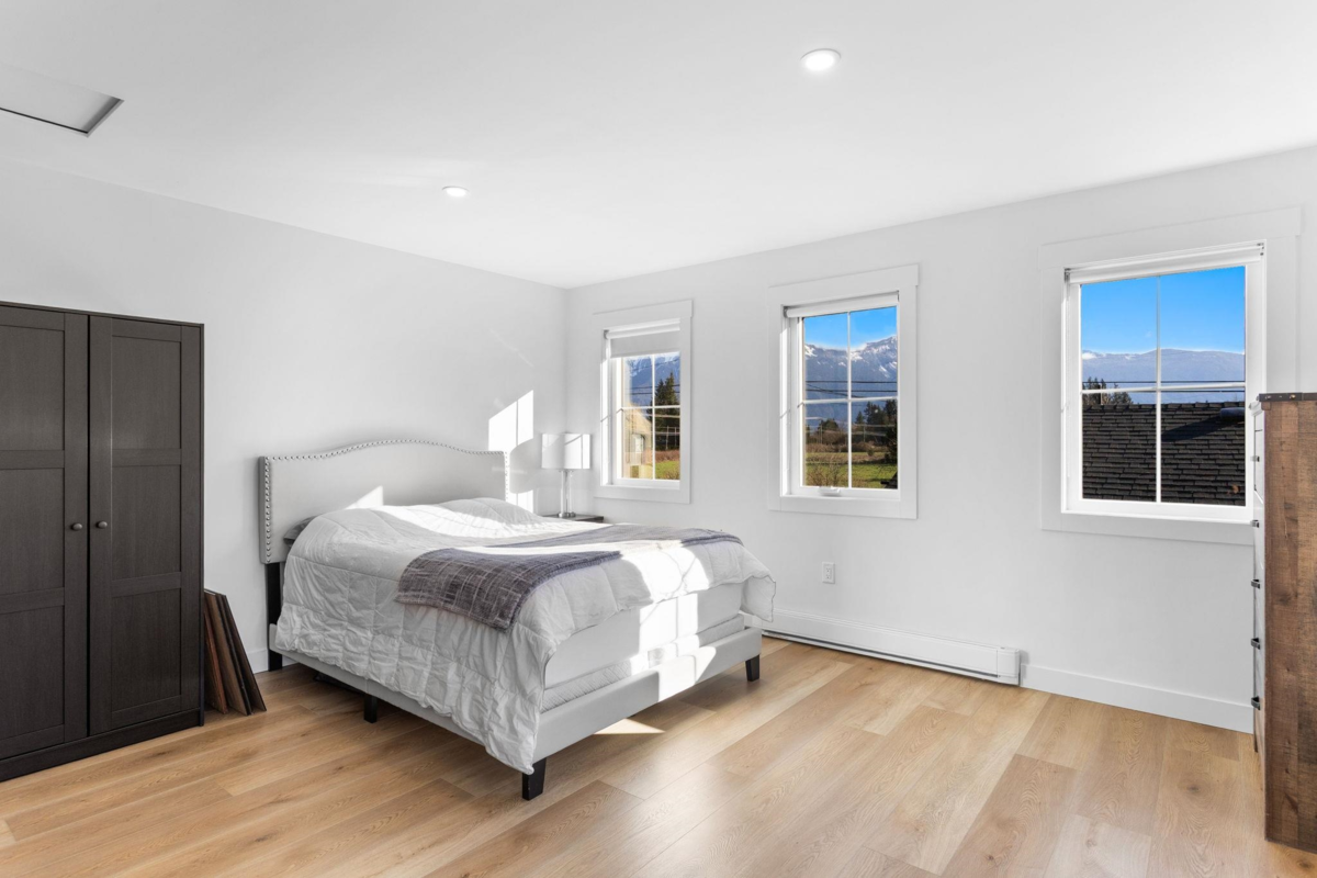 Hot Tub / Spa Photo of 6341 Mccallum Road, Agassiz, BC