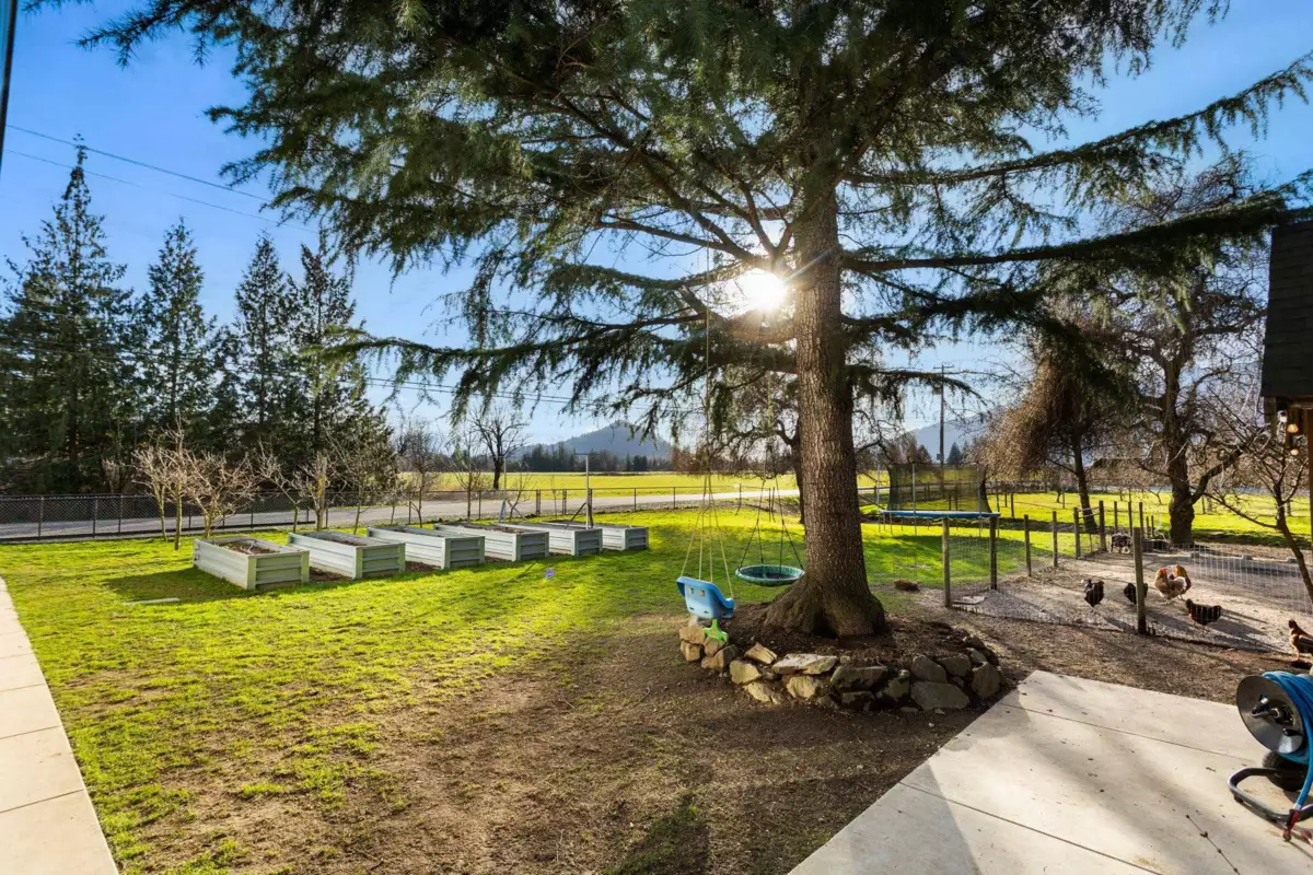 Outdoor Patio Photo of 6341 Mccallum Road, Agassiz, BC