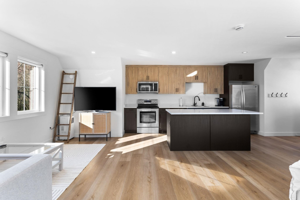 Swimming Pool Photo of 6341 Mccallum Road, Agassiz, BC